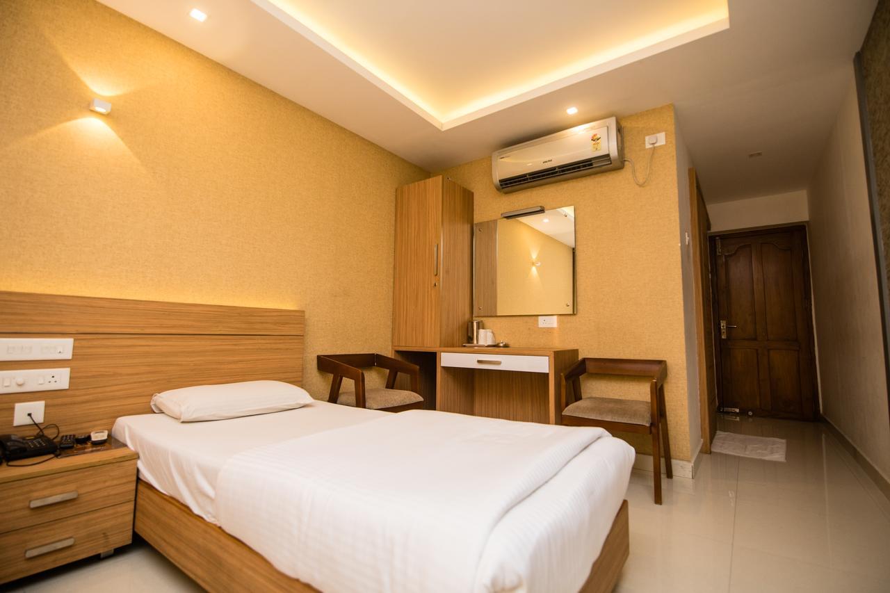 Hotel Kapilavasthu Палаккад Экстерьер фото